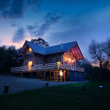 Woods Lodge Plitvice Lakes Dreznik Grad Bagian luar foto