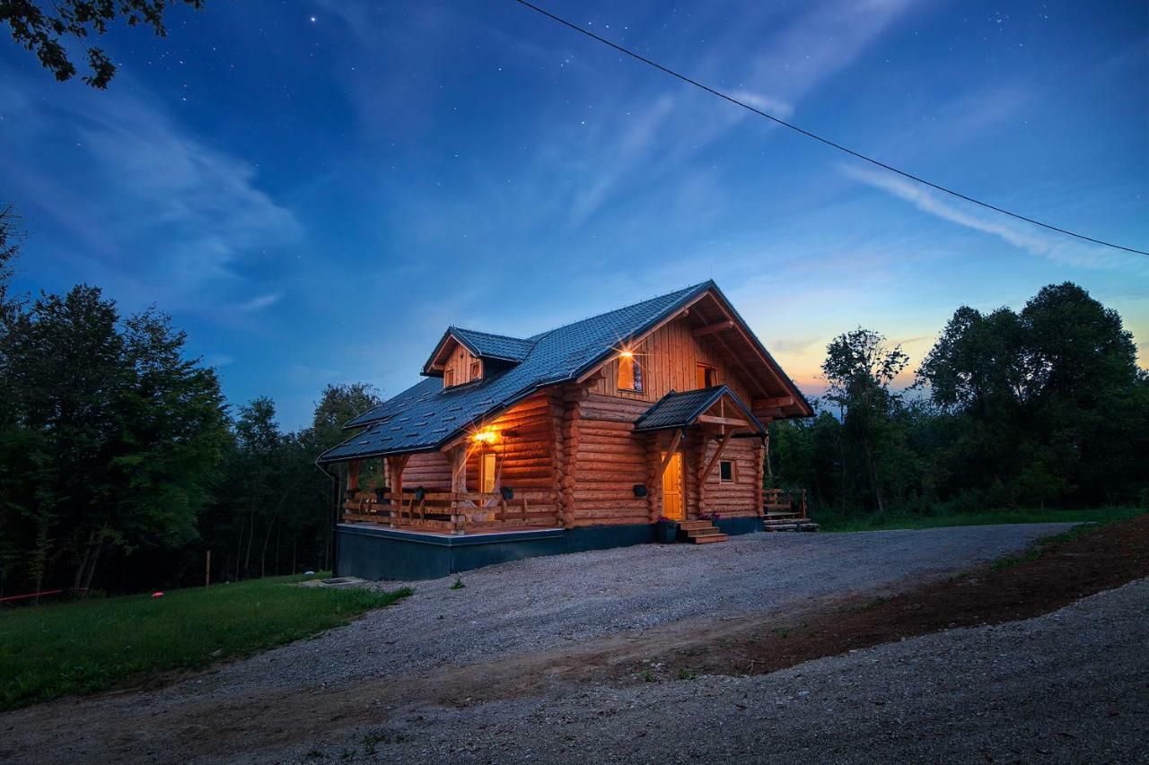 Woods Lodge Plitvice Lakes Dreznik Grad Bagian luar foto