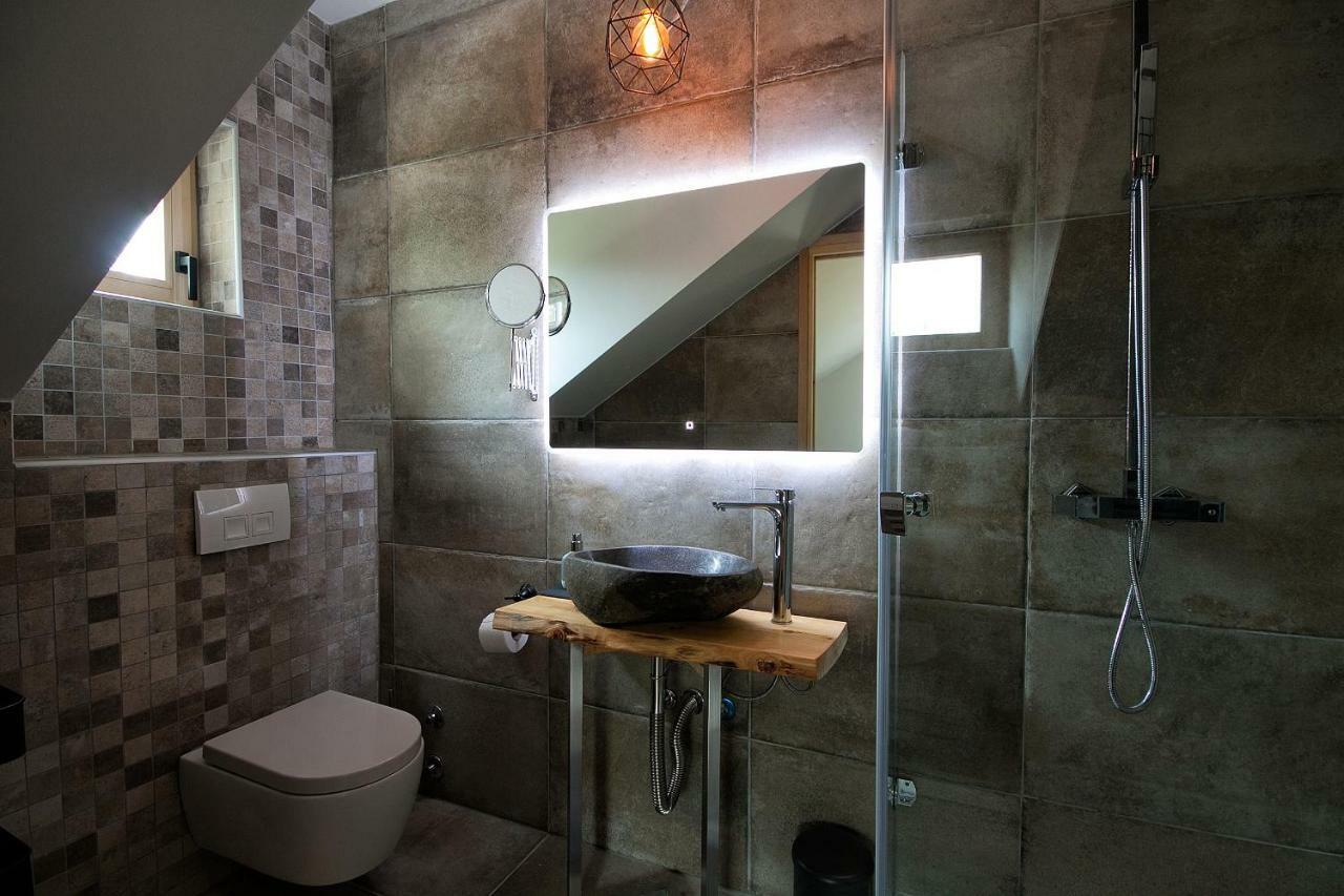 Woods Lodge Plitvice Lakes Dreznik Grad Bagian luar foto