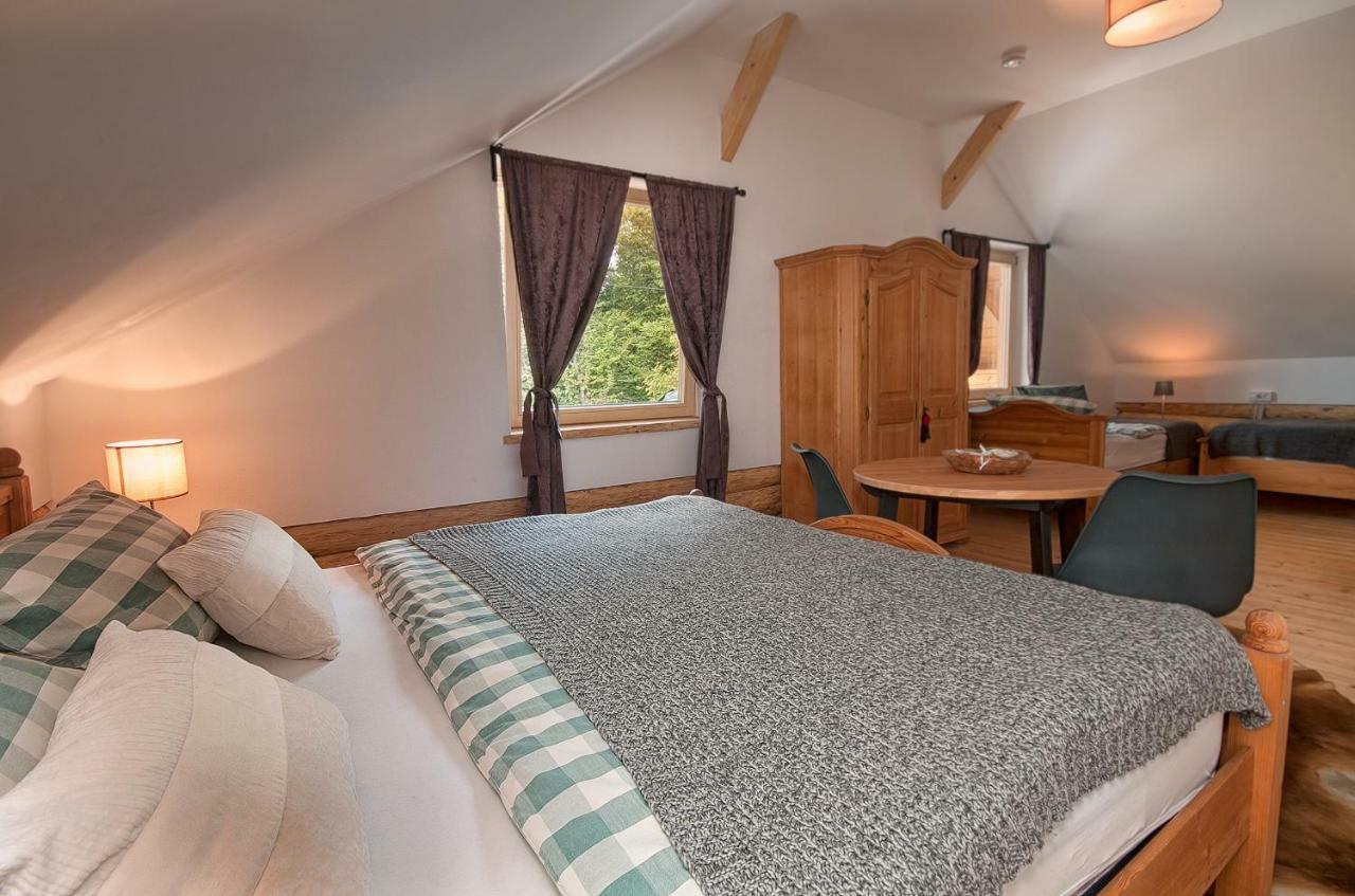 Woods Lodge Plitvice Lakes Dreznik Grad Bagian luar foto