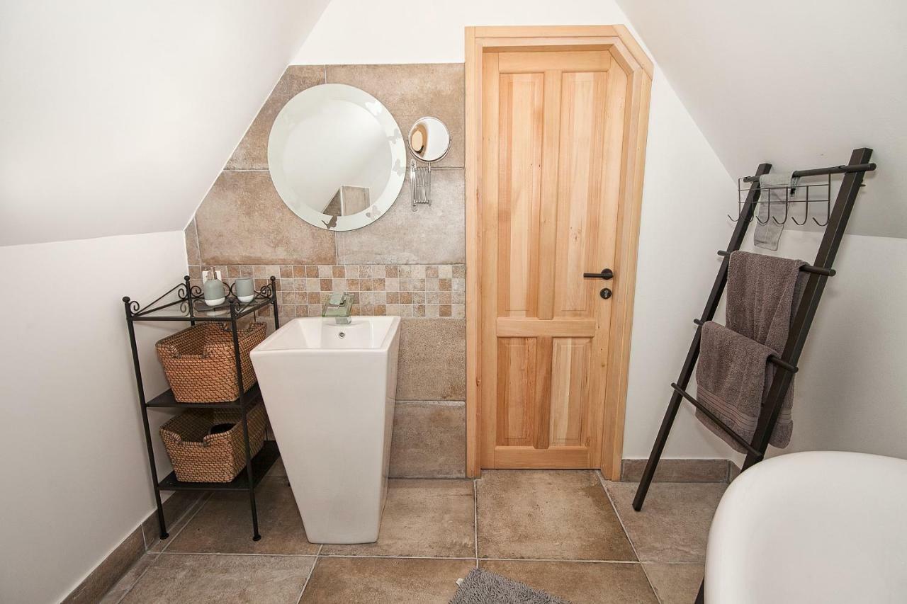 Woods Lodge Plitvice Lakes Dreznik Grad Bagian luar foto